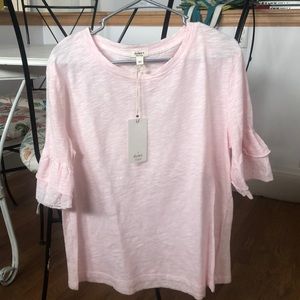 Pale pink short sleeved shirt by Dylan. NWT